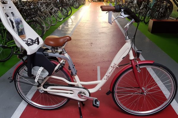 Vogue Mona moederfiets Cream Red