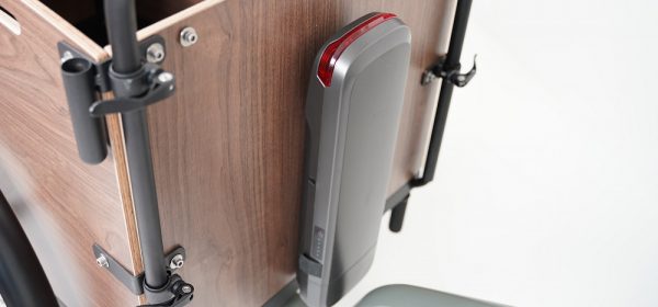 Cortoba-Urban-Deluxe-elektrische-bakfiets-Grijs-bruin-5